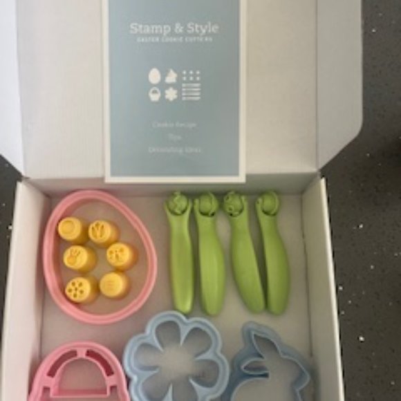 Williams Sonoma - Easter Cookie Cutters - Stamp & Style Set - Picture 5 of 8